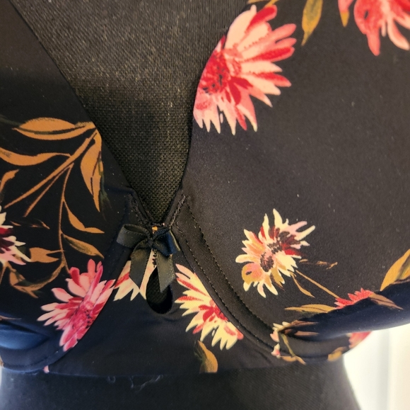 Torrid Curve bra - Picture 3 of 11